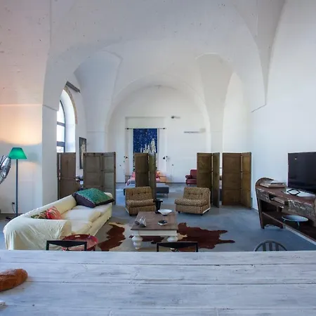 Stabilimento Wine & Design